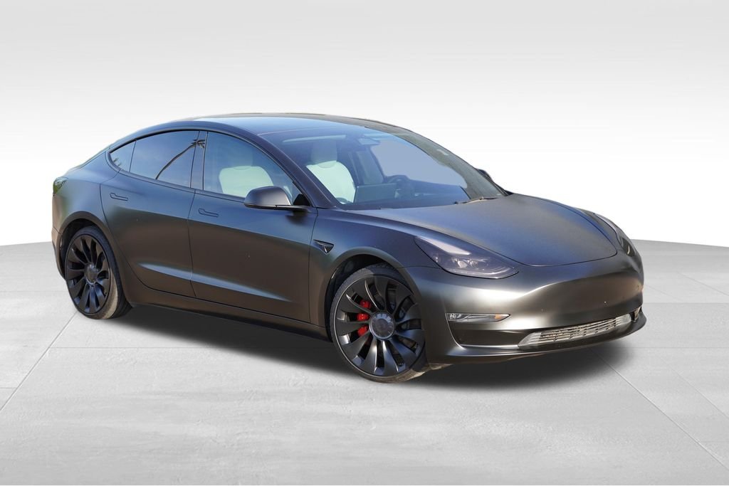 2023 Tesla Model 3 Performance's photo