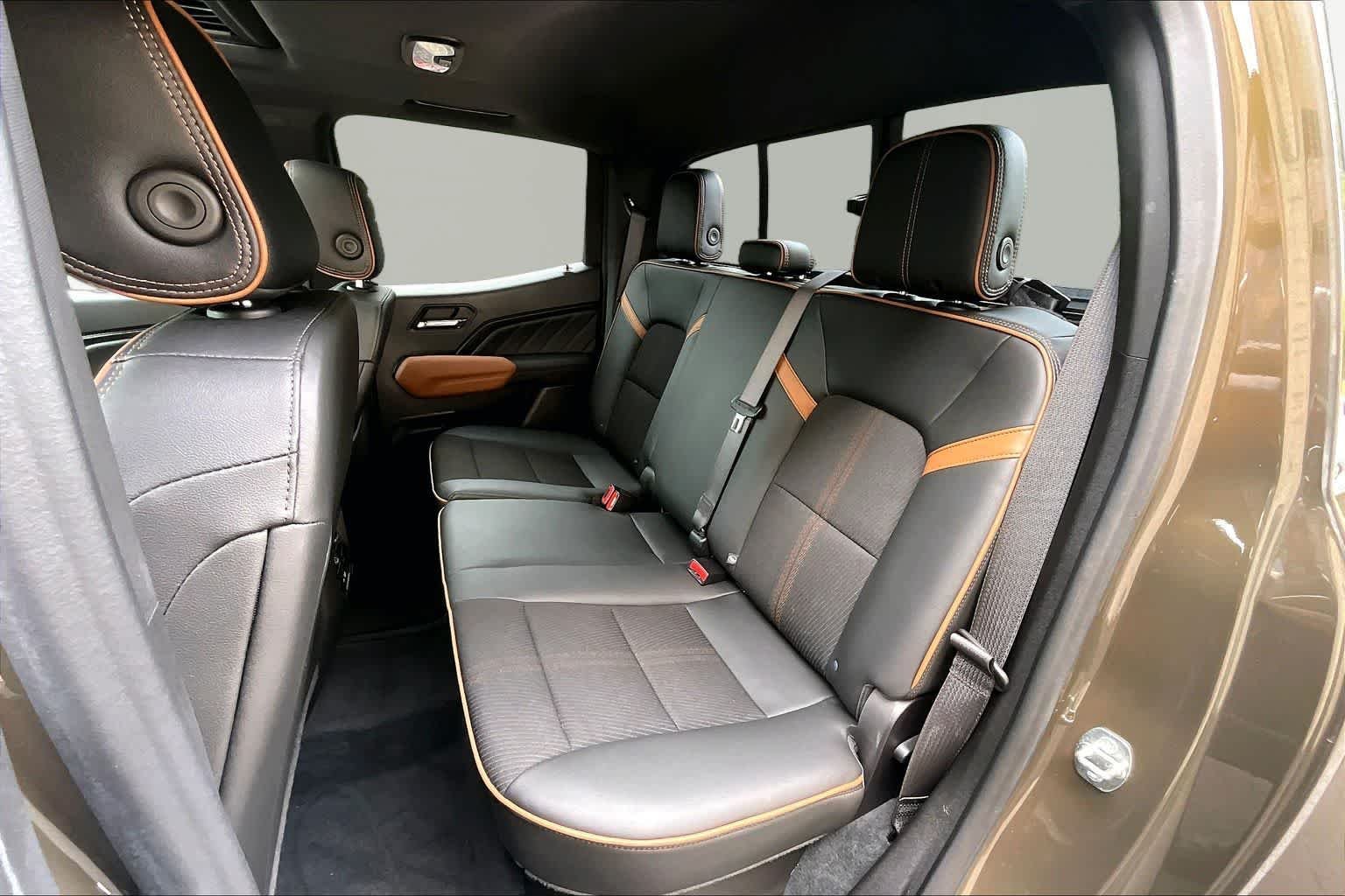 Used 2023 Deep Bronze Metallic GMC 4WD AT4 image 21