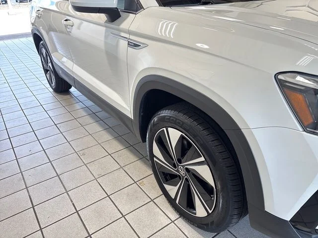 Used 2024  Volkswagen 1.5T SE image 21