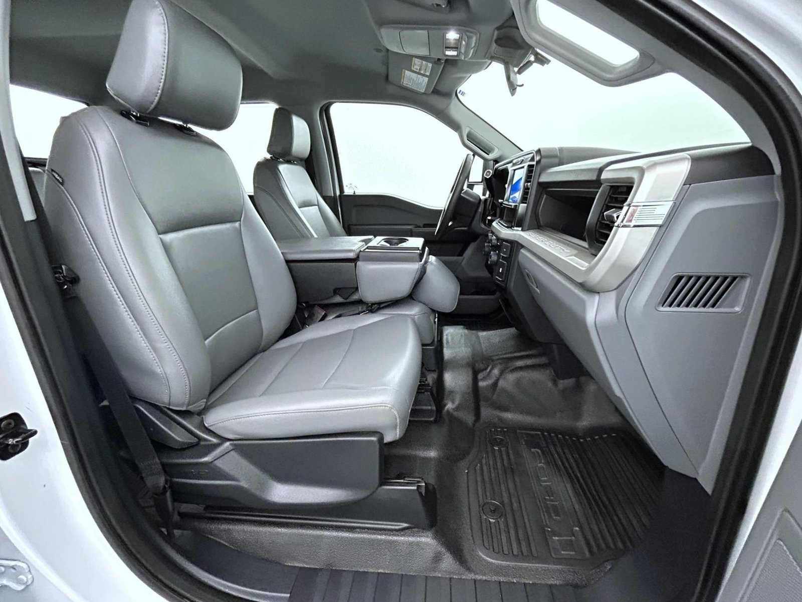 Used 2026 White Ford XL image 15