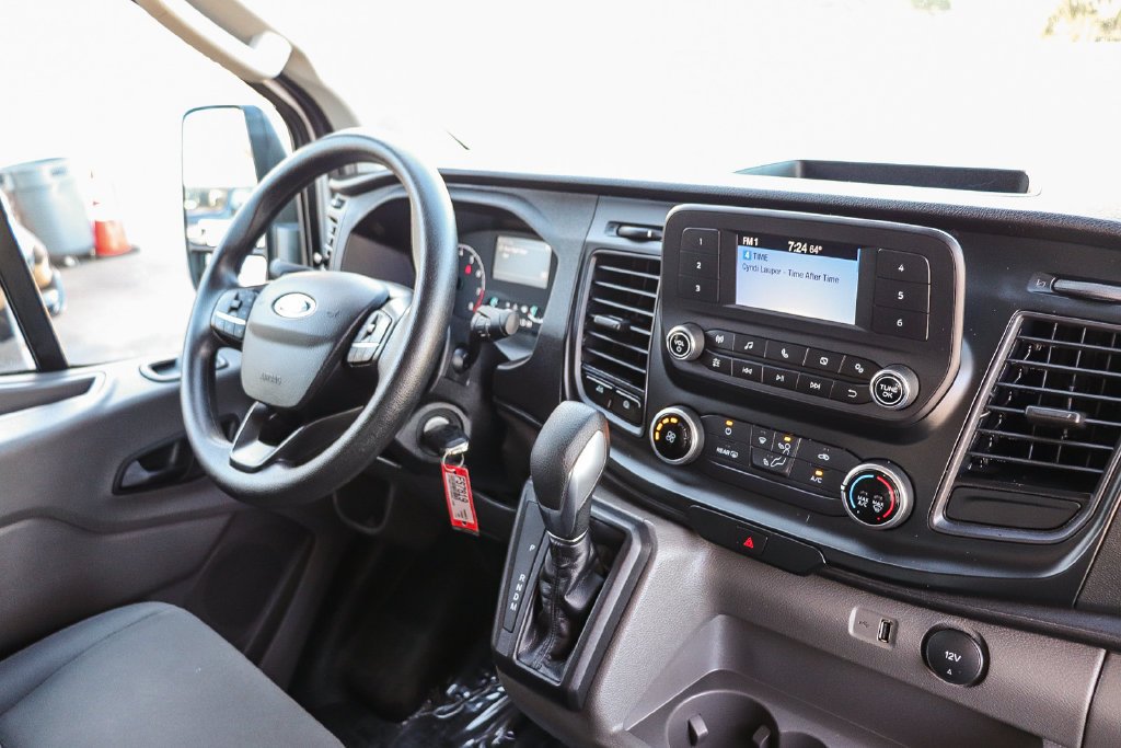 Used 2025 Oxford White Ford Base image 14