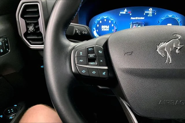Used 2025 Oxford White Ford Outer Banks image 27