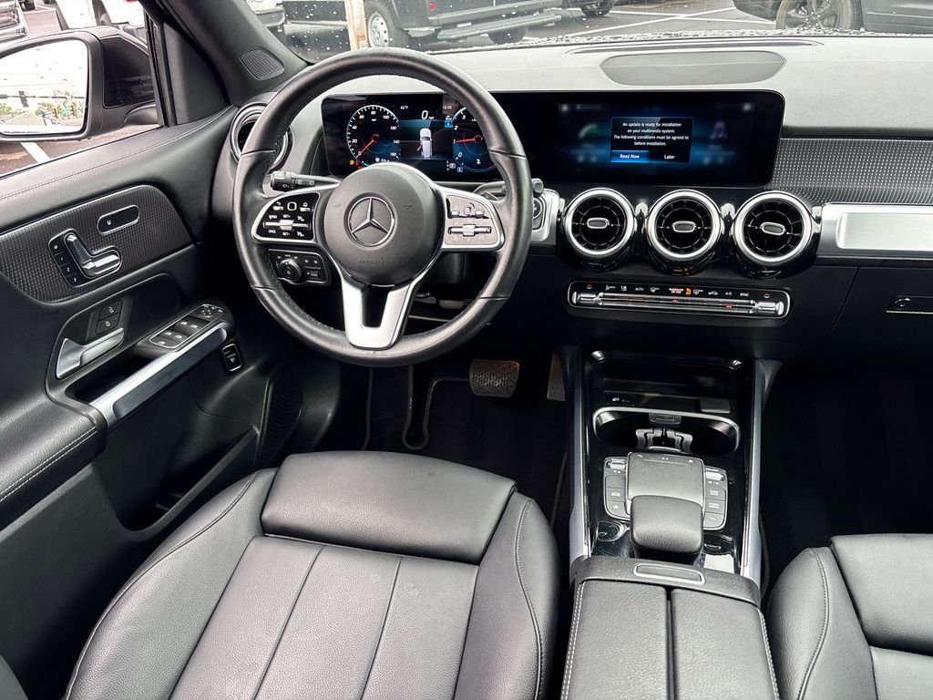 Used 2023 White Mercedes-Benz GLB 250 image 10