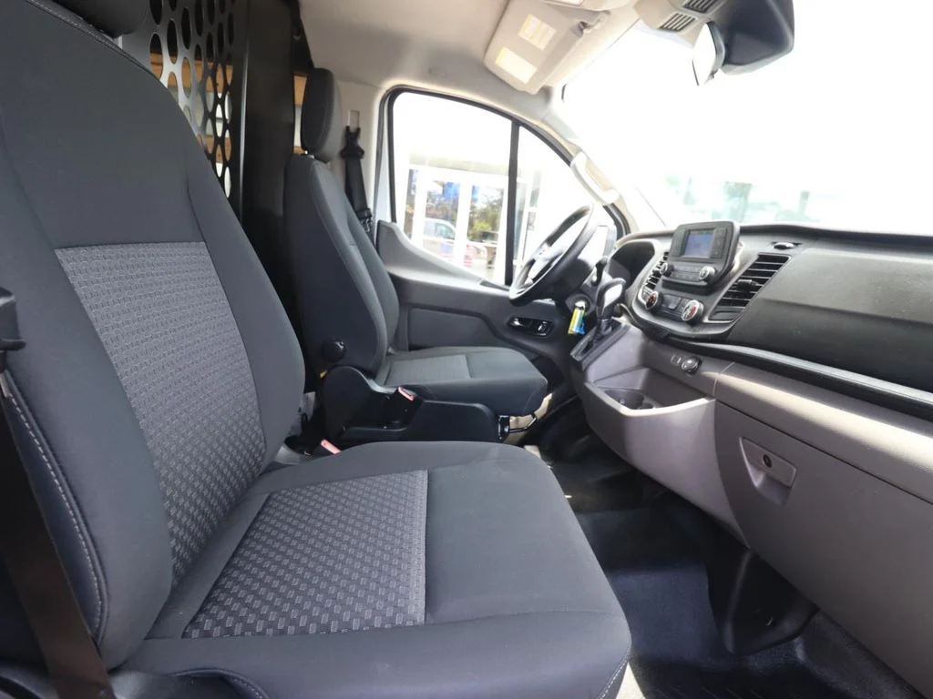 Used 2025 White Ford Base image 9