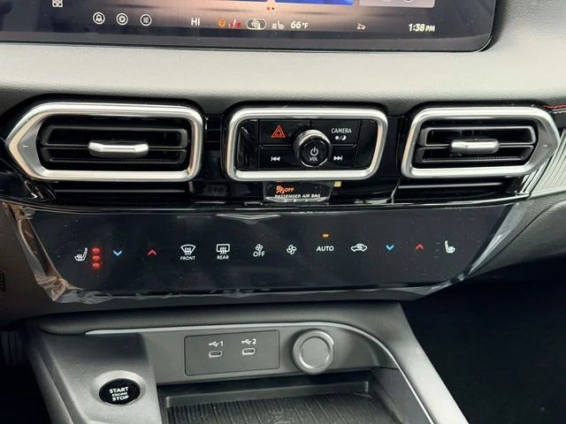 2026 Nissan Sentra SR - Photo 21