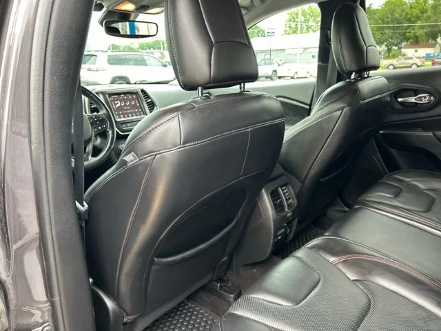 Used 2019 Gray Jeep Trailhawk image 19