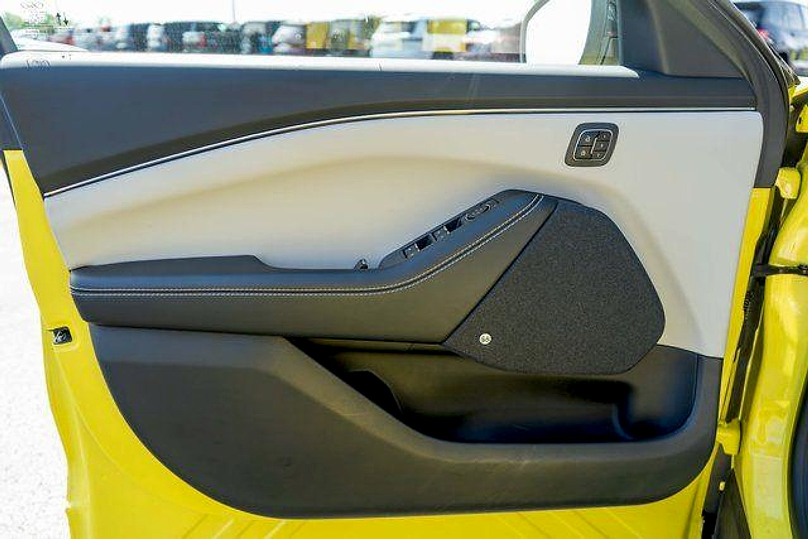 Used 2025 Grabber Yellow Ford Premium image 17
