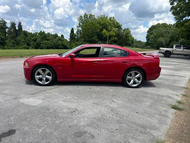 Used 2012 Red Dodge R/T image 4