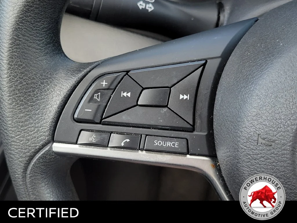 Used 2020 White Nissan S image 28
