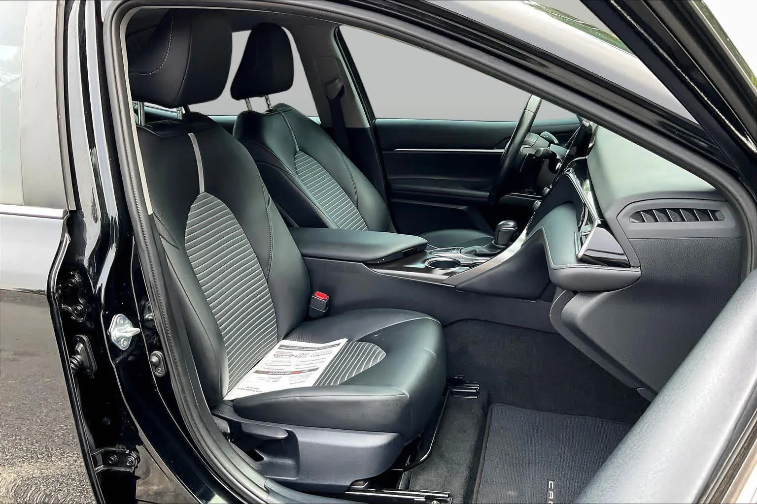 Used 2024 Midnight Black Metallic Toyota SE image 9