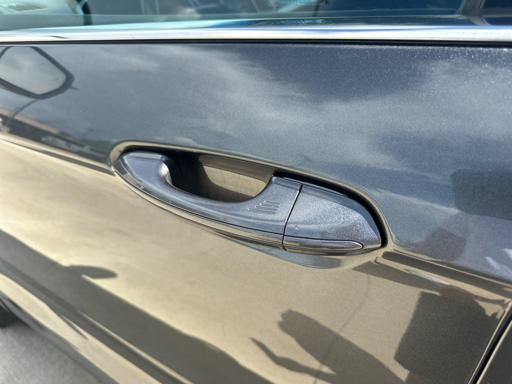 Used 2017 Magnetic Metallic Ford SEL image 11