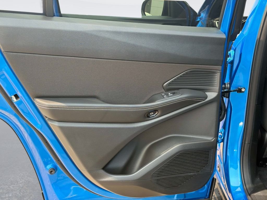 New 2026 Hydro Blue Pearlcoat Jeep Laredo image 11
