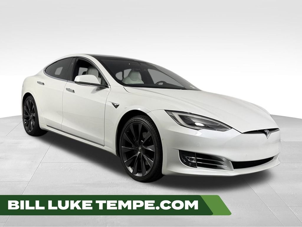 2021 Tesla Model S Long Range Plus's photo