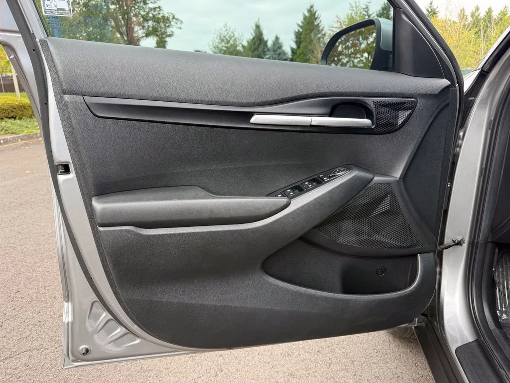 Used 2021 Steel Gray Kia LX image 18