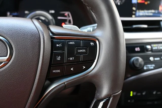 Certified Used 2020 NEBULA GRAY PEARL Lexus 300h image 28