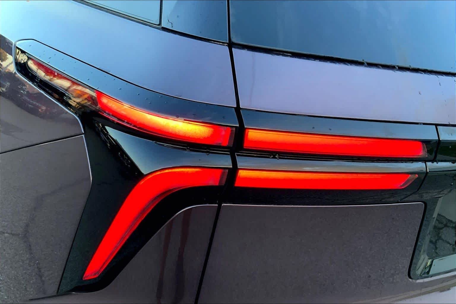 Used 2026 Stardust Metallic Chevrolet FWD RS image 28