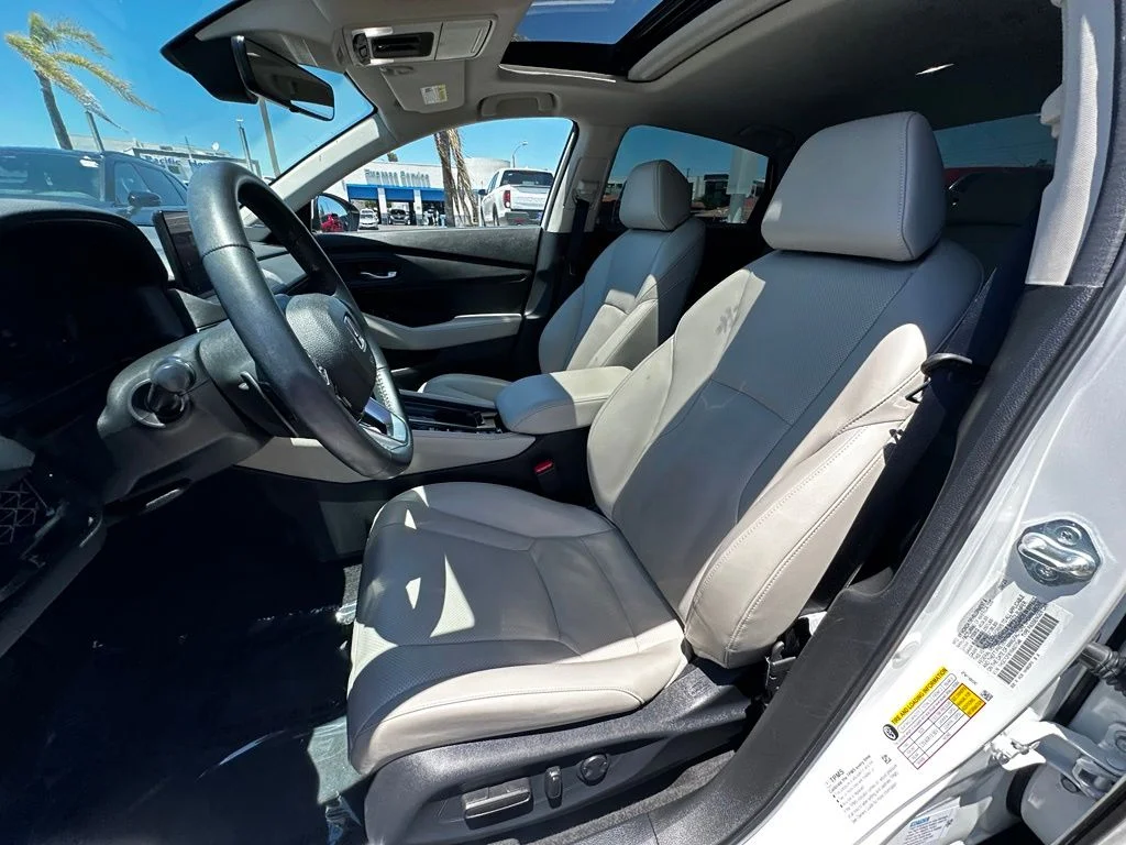 Certified Used 2024 White Honda Touring image 24