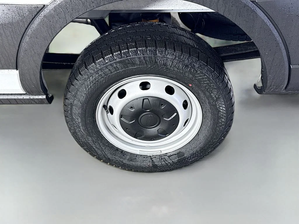 New 2026 Oxford White Ford Cargo Van image 27