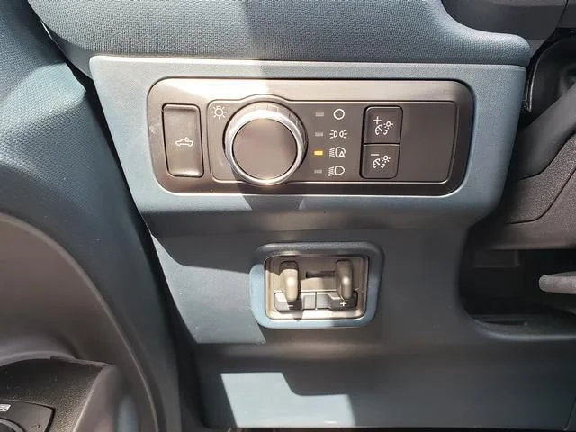 Used 2025 Red Ford Lariat image 19