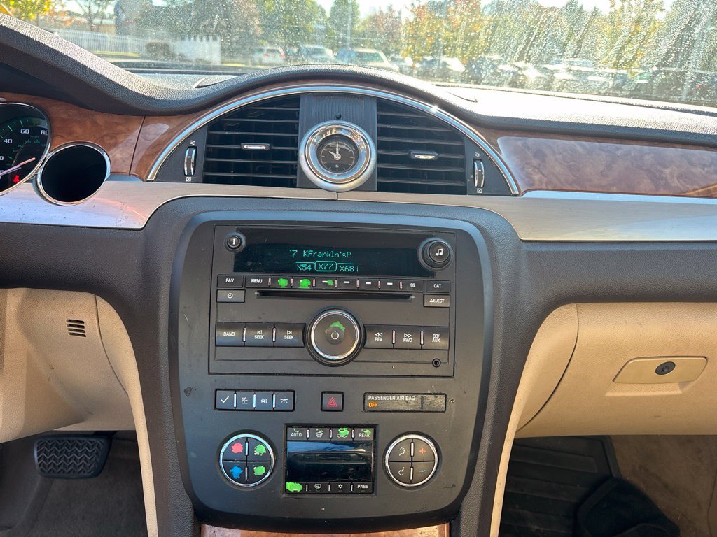 Used 2011  Buick CXL image 12