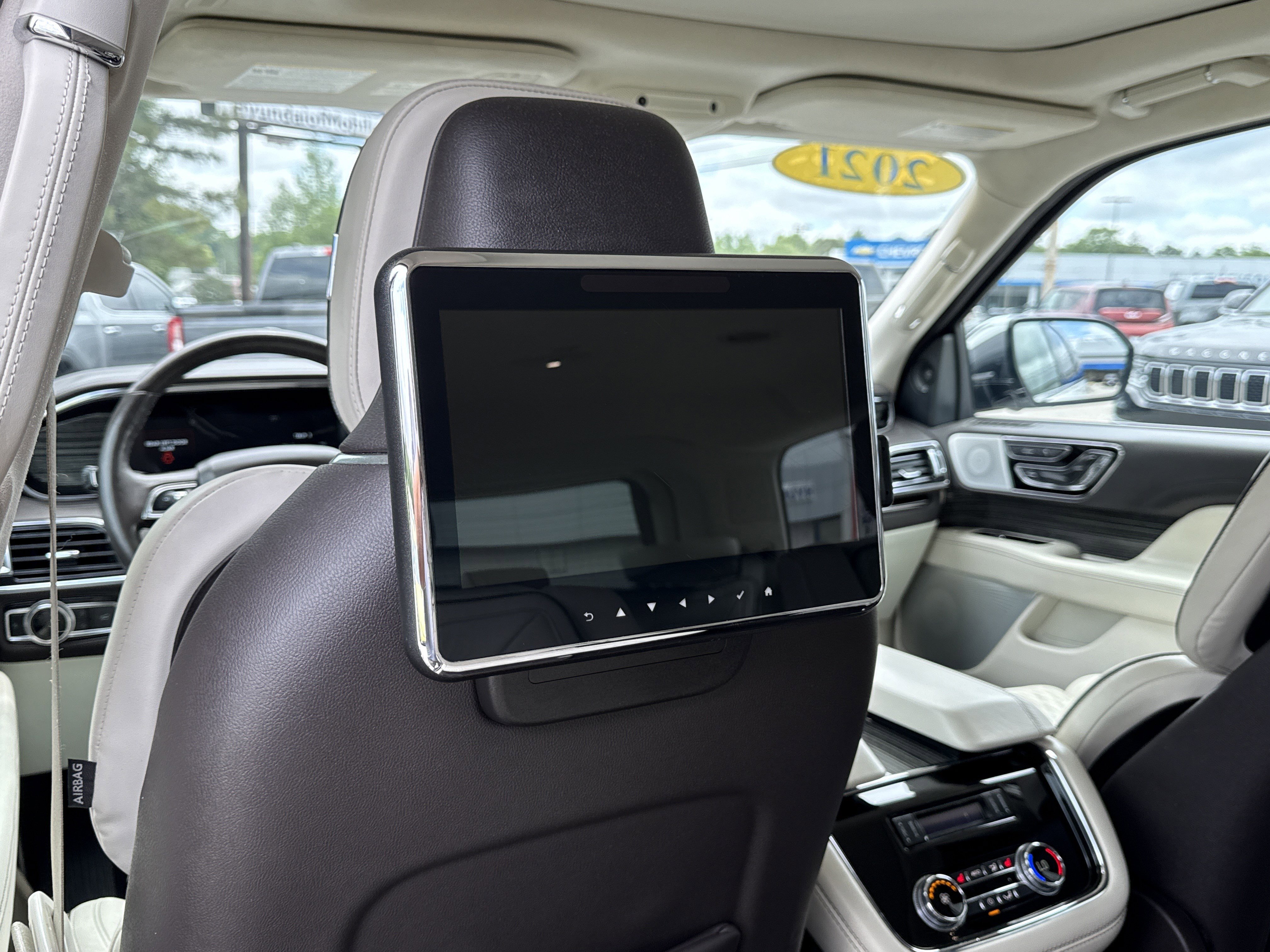 Used 2021 Pristine White Lincoln Black Label image 15