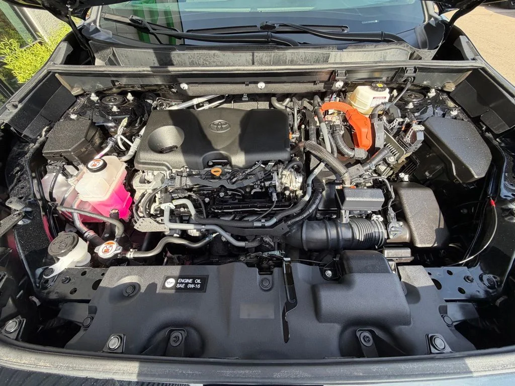 Used 2022 Black Toyota LE image 7