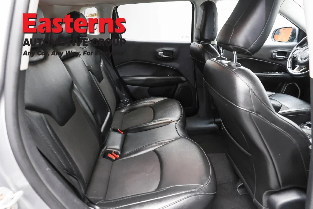 Used 2020 Silver Jeep Latitude image 24