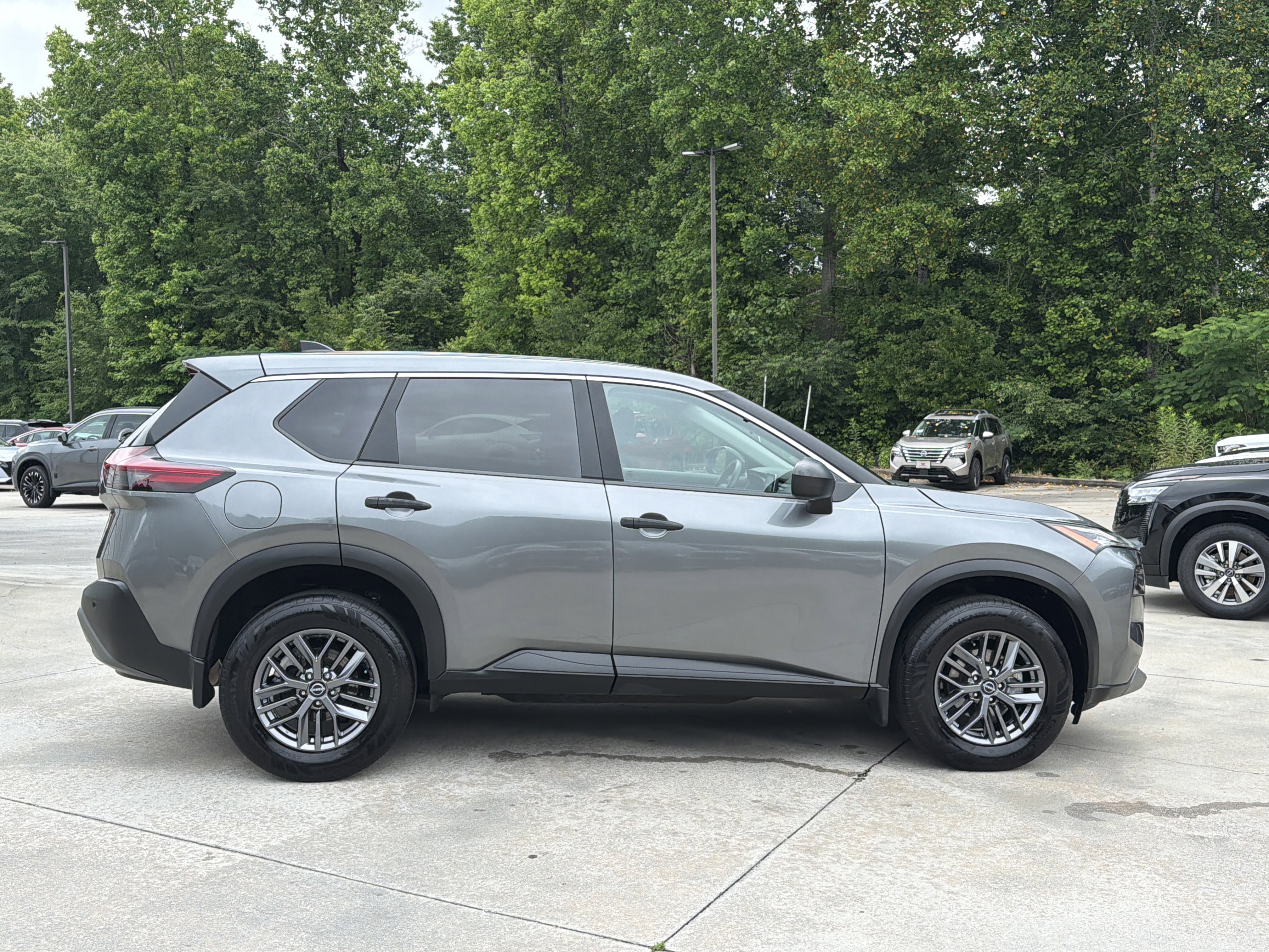Used 2023 Gun Metallic Nissan S image 9