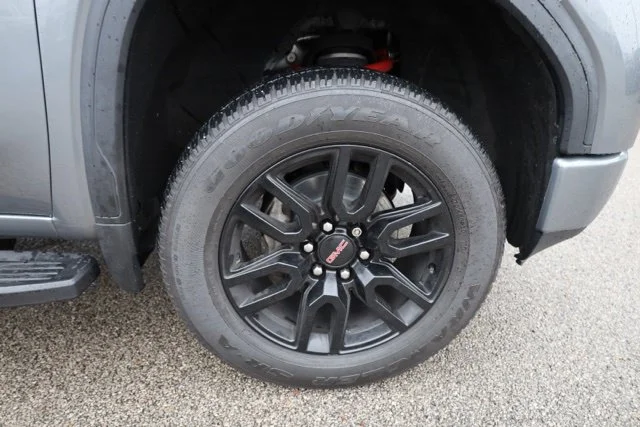 Used 2020 Gray GMC Elevation image 20