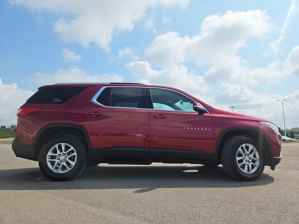 Used 2018 Cajun Red Tintcoat Chevrolet LT image 24