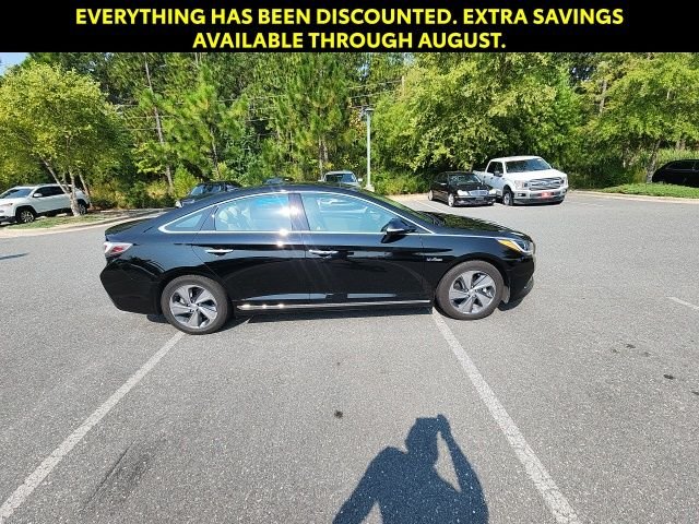 Used 2017 Black Hyundai Limited image 13