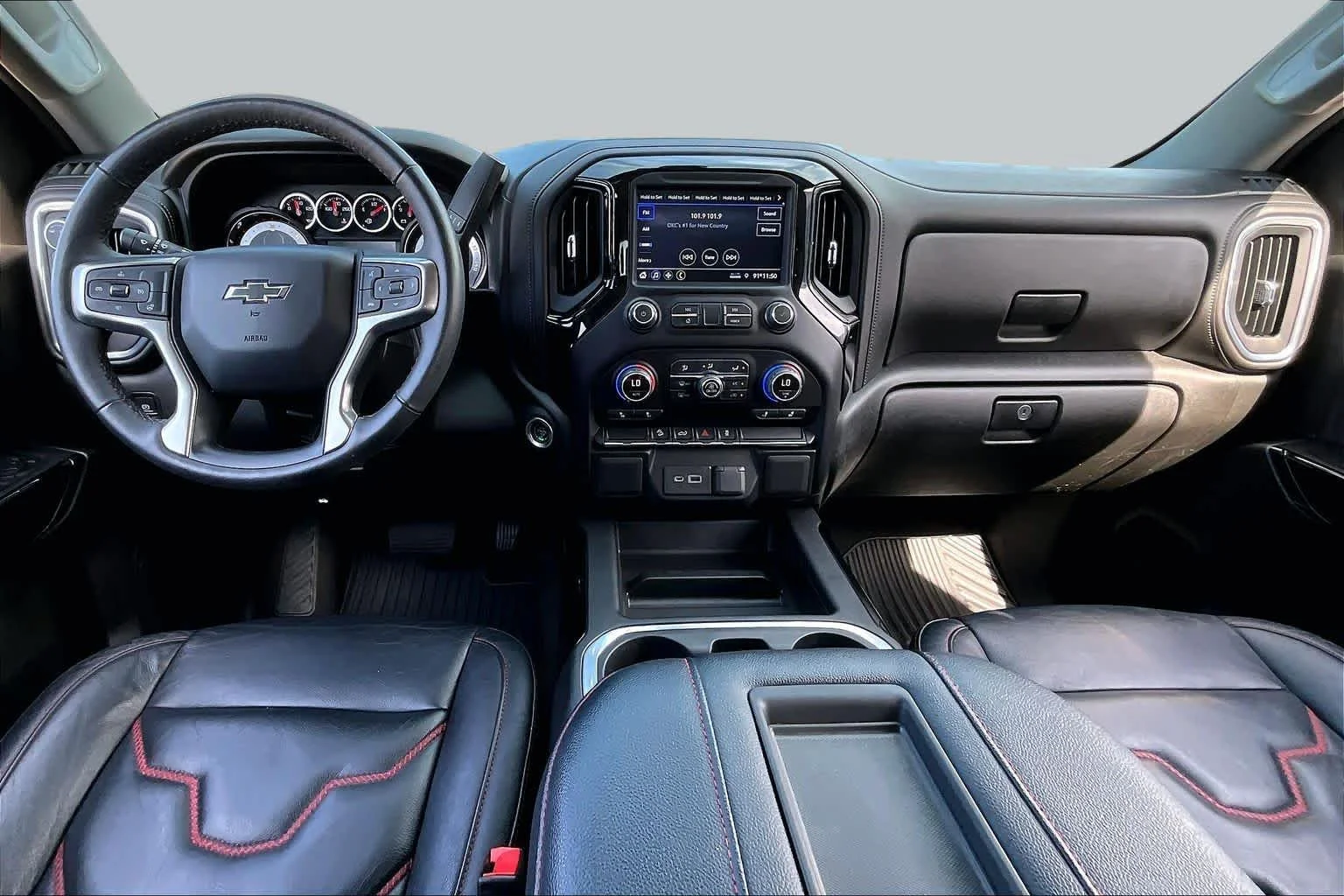 Used 2022 Summit White Chevrolet RST image 11