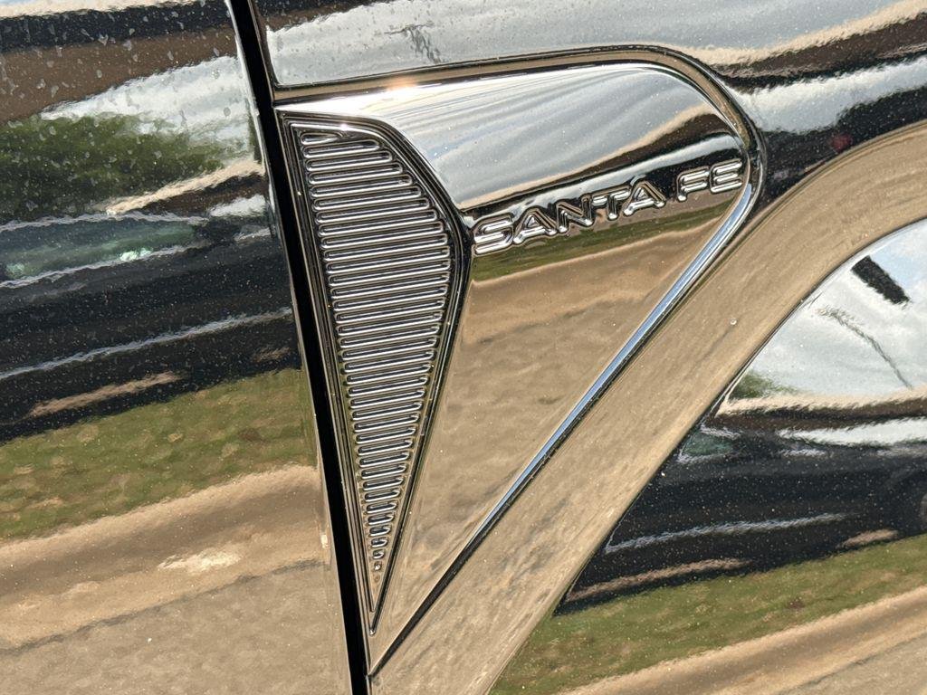 New 2026 Black Hyundai SEL FWD image 6
