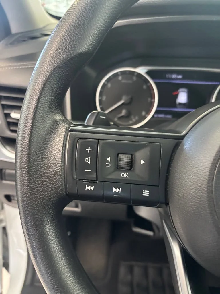 2024 Nissan Rogue SV - Photo 13