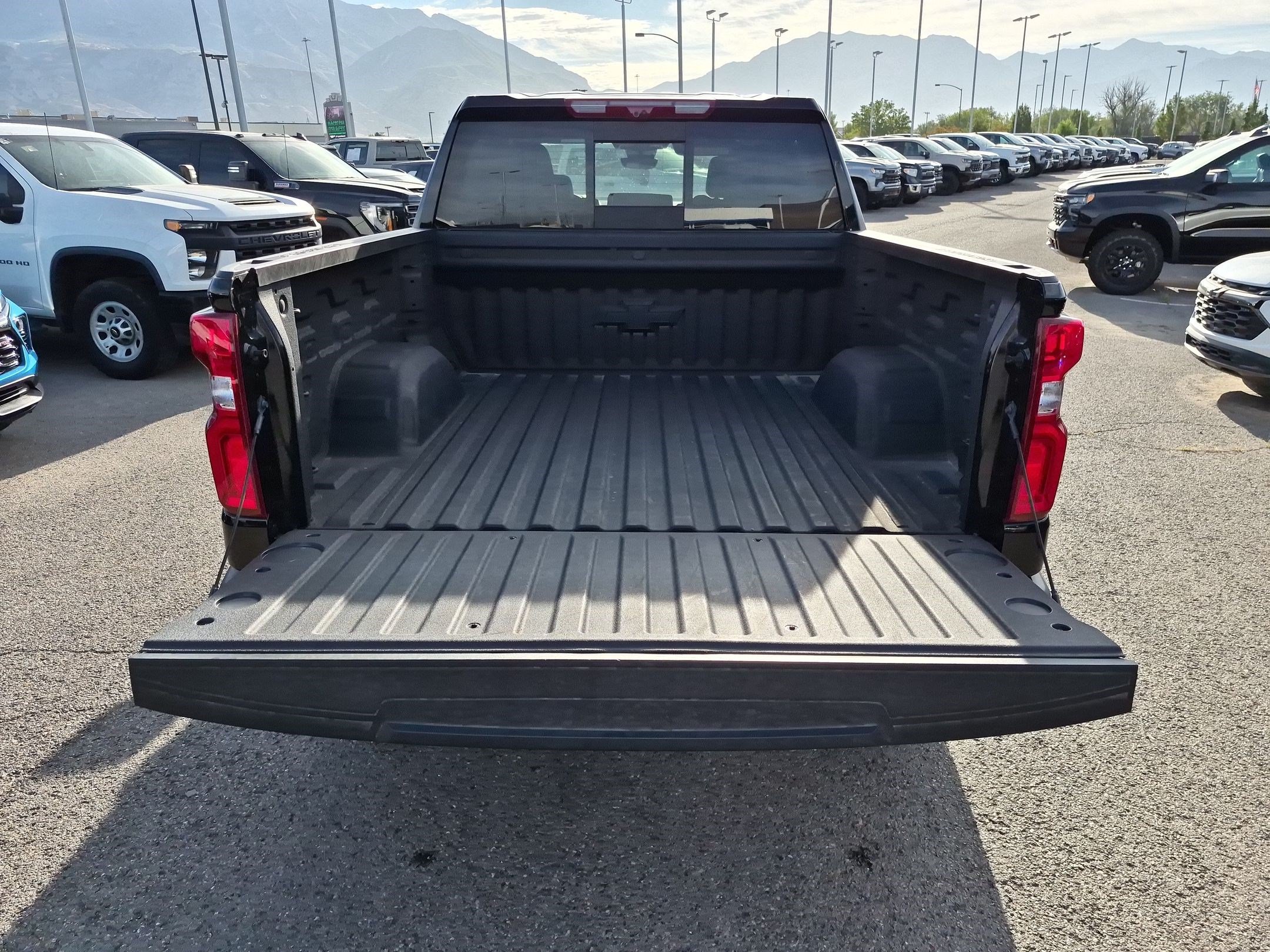 Used 2025 Black Chevrolet ZR2 image 30