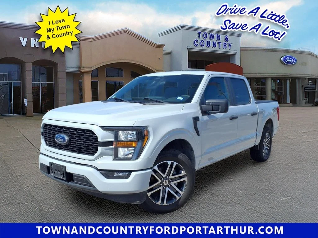 Used 2023 White Ford XL image 1