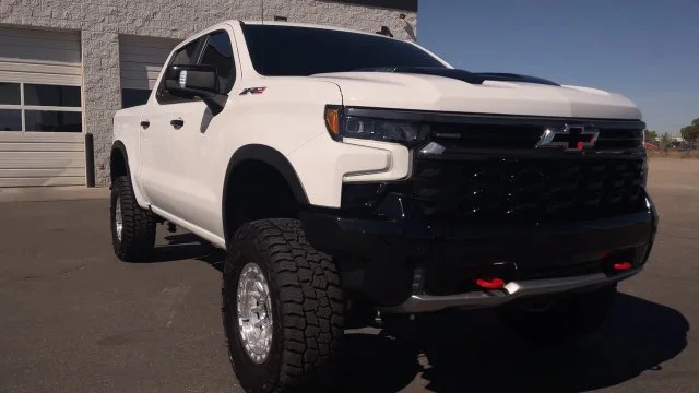 Used 2026 White Chevrolet ZR2 image 4