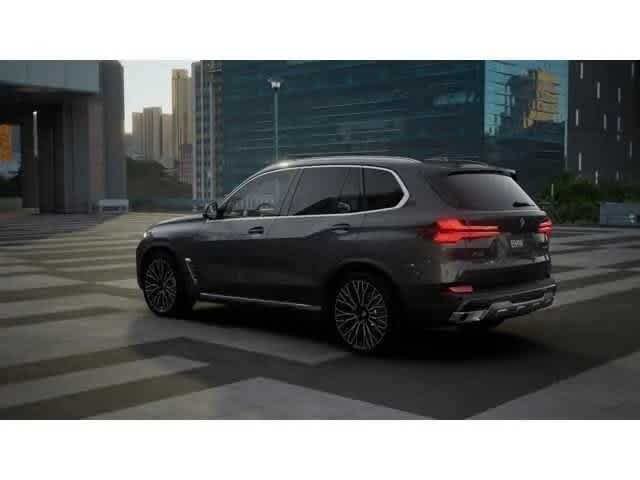 Used 2026 Dravit Grey Metallic BMW sDrive40i image 2