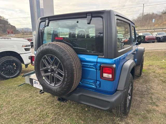 New 2026 Hydro Blue Pearl-Coat Exterior Paint Jeep Sport image 3