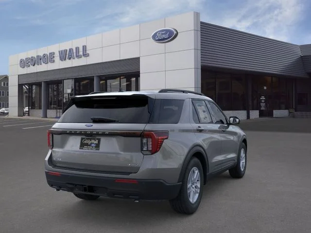 New 2026 Carbonized Gray Metallic Ford Active image 8