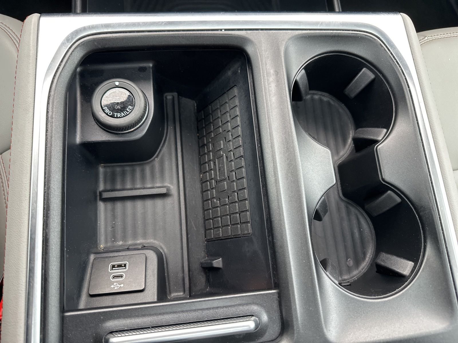 Used 2025 White Ford Active image 18