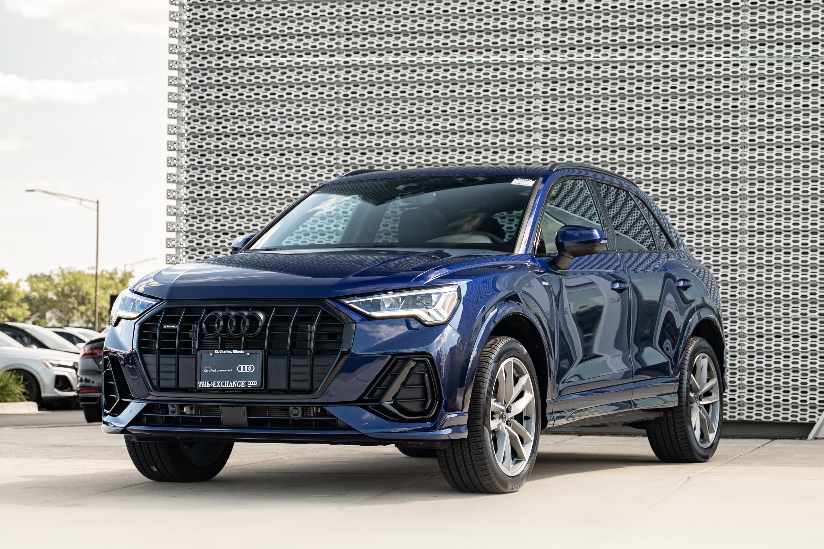 Certified Used 2025 Navarra Blue Metallic Audi S line Premium image 7