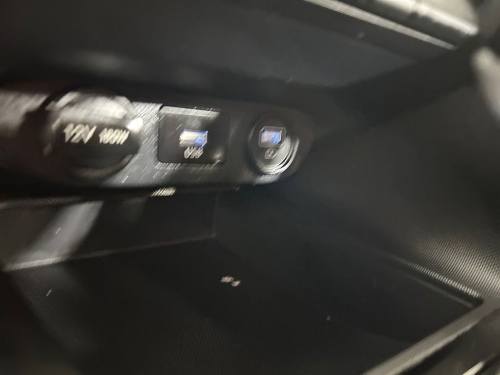 Used 2022 Gray Hyundai SE image 30