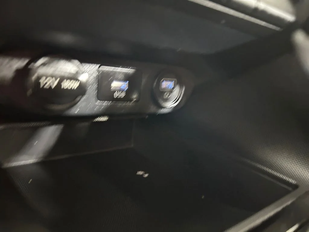 Used 2022 Gray Hyundai SE image 30