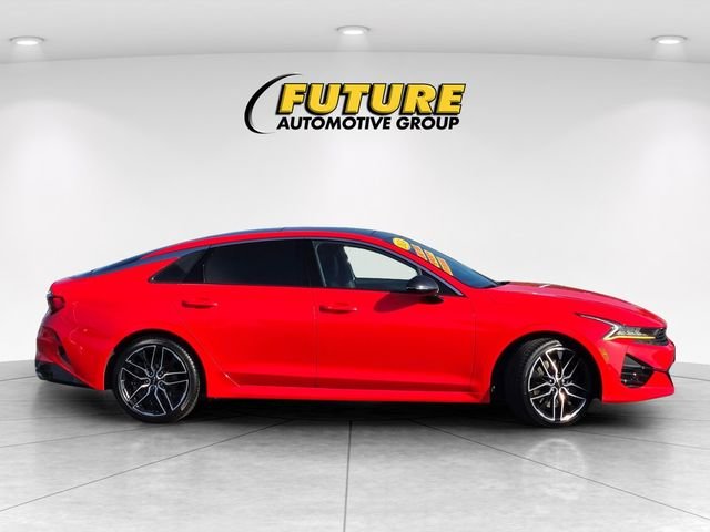 Used 2024 White Kia GT image 3