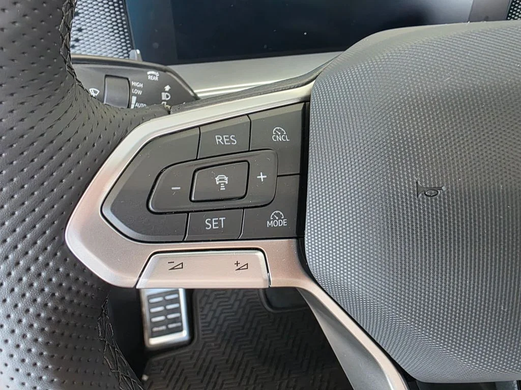 2026 Volkswagen Tiguan SE R-LINE BLACK - Photo 32