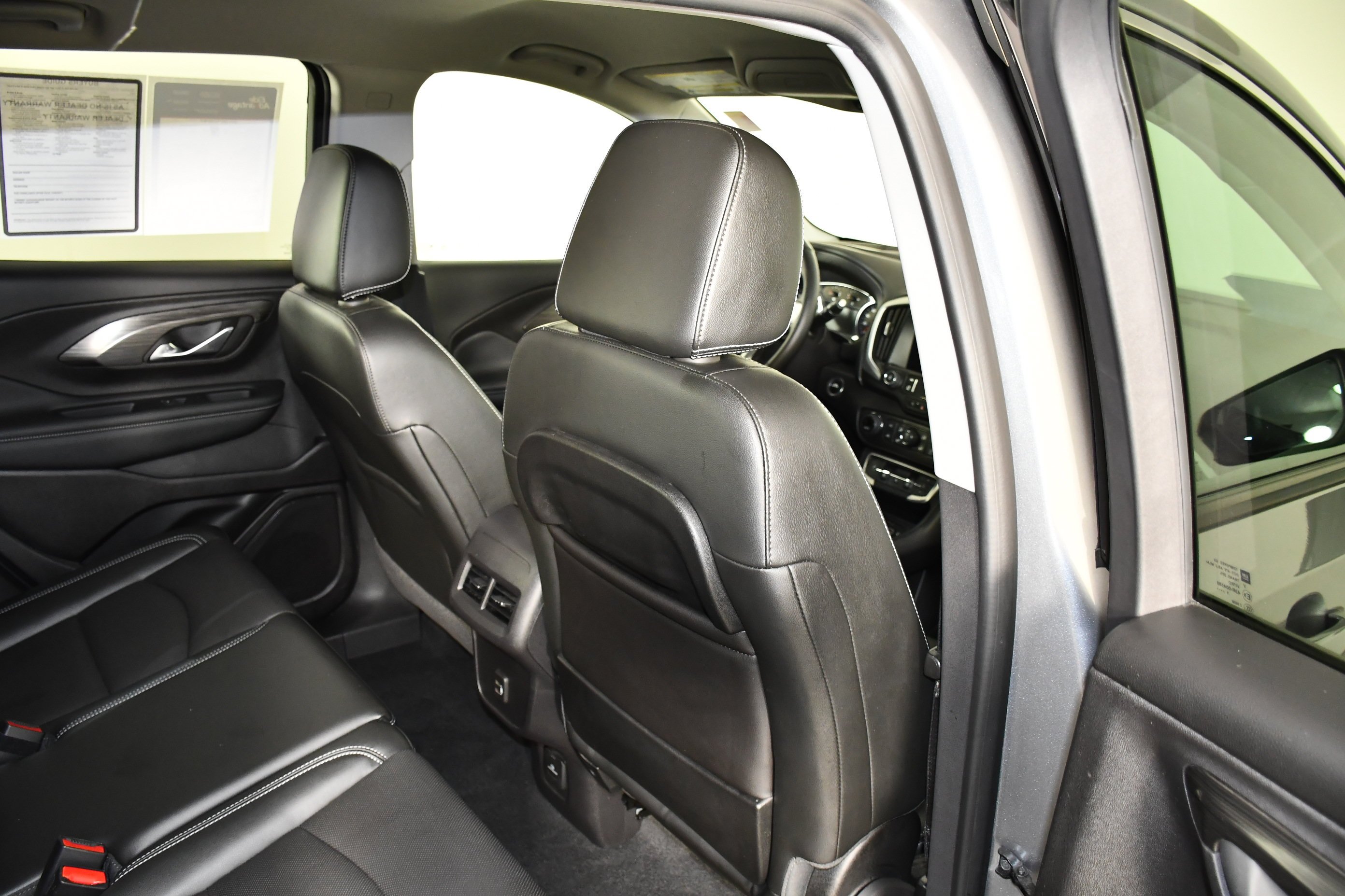 Used 2024 Sterling Metallic GMC SLT image 46