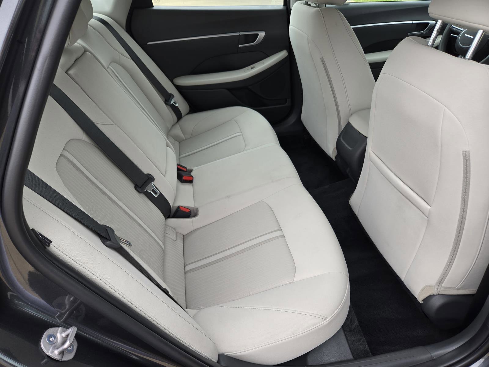 Used 2024 Portofino Gray Hyundai SEL image 27
