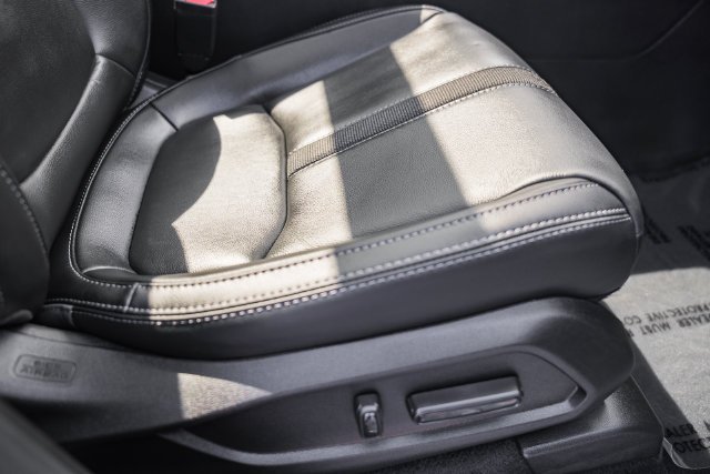 Used 2025 Sonic Gray Pearl Honda Touring+ image 37