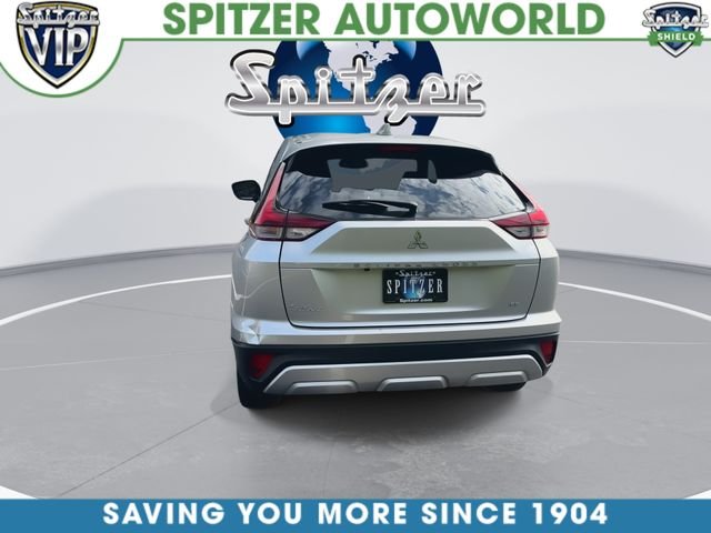 Used 2025  Mitsubishi SE image 8
